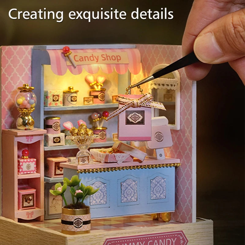 Mini DIY Dollhouse Kit